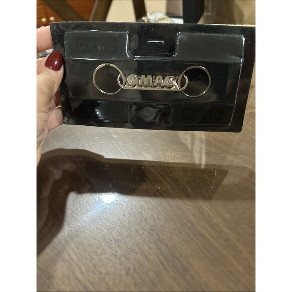 Vintage GMAC General Motors Double Key Ring - BRAND NEW - Picture 2 of 5